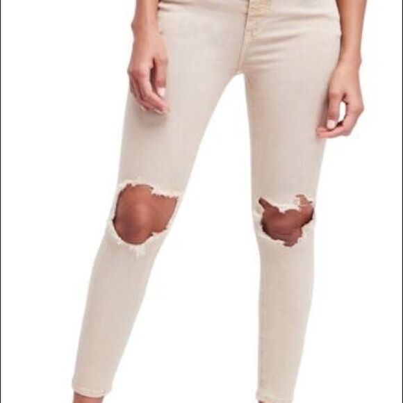 ✨6xHP✨FP
High Waist Busted Knee Skinny Jeans✨ - Picture 1 of 7